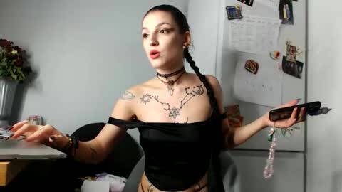 Moon online show from 13, 10, 2025