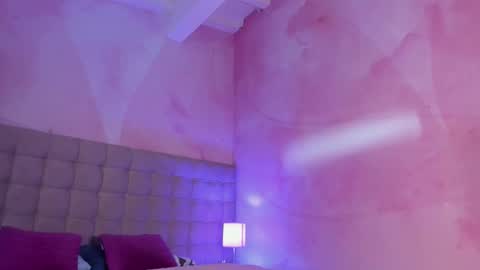 agnesrocuzzo online show from 17, 12, 2025