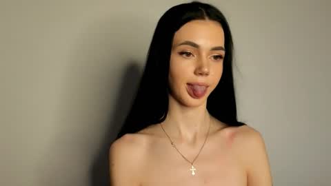 Snapshot of agness_leas chatting on 18, 3, 2026 agness_leas online show from 18, 3, 2026