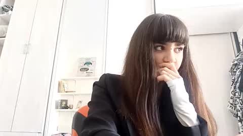 Karen online show from 4, 2, 2026