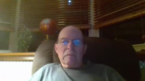 aguynrkfrd online show from 4, 12, 2025