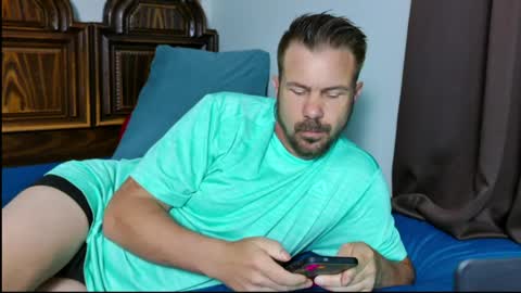 Blue Eyed Handsome Man online show from 18, 5, 2026