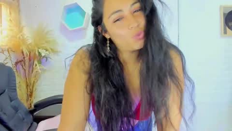 Snapshot of ahisha09 chatting on 8, 3, 2025 Ahisha online show from 8, 3, 2025