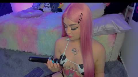 Snapshot of ahri_ossuri chatting on 23, 9, 2025 ahri online show from 23, 9, 2025