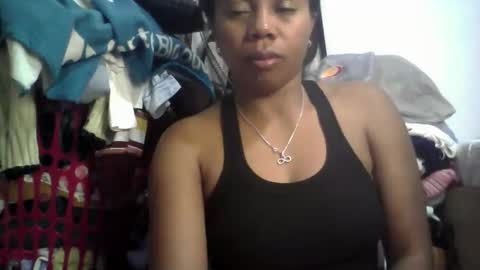 Snapshot of aicha_boobs chatting on 6, 5, 2026 Aicha boobs online show from 6, 5, 2026