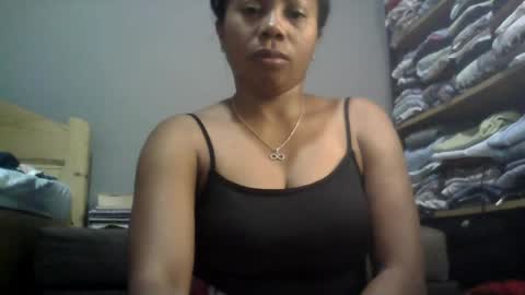Aicha boobs online show from 13, 6, 2026