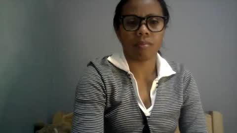 Aicha boobs online show from 16, 7, 2026