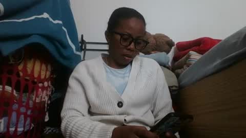 Aicha boobs online show from 21, 7, 2026