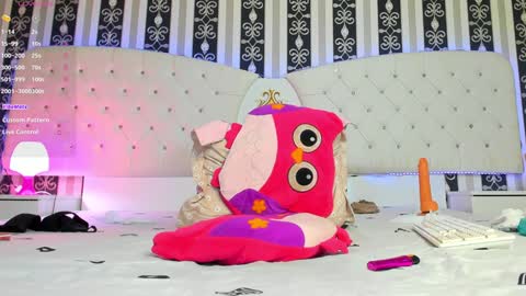 aidasina online show from 7, 1, 2025