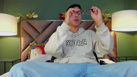 aiden_royce online show from 4, 12, 2025