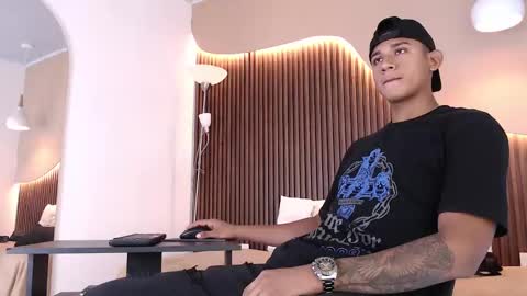 Snapshot of aiden_steel chatting on 22, 9, 2025 Aiden online show from 22, 9, 2025