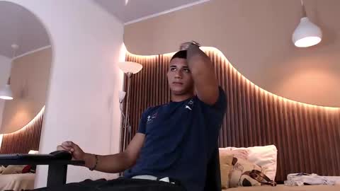 Snapshot of aiden_steel chatting on 10, 10, 2025 Aiden online show from 10, 10, 2025