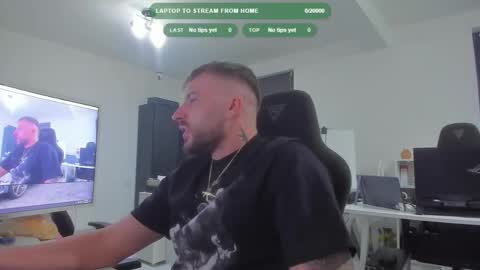 Snapshot of aidenmatthew chatting on 19, 10, 2025 Aiden online show from 19, 10, 2025