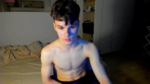 Aiden Sensual online show from 14, 5, 2026