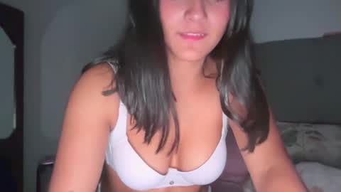 Snapshot of aiisha18 chatting on 12, 5, 2026 Aiisha online show from 12, 5, 2026