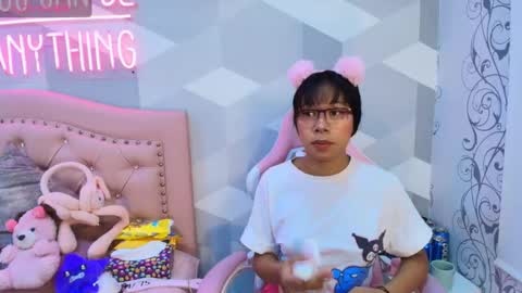 AikoLee online show from 22, 1, 2025