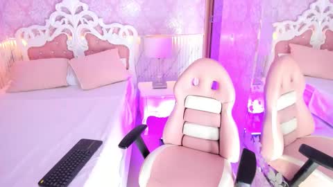   online show from 16, 11, 2025