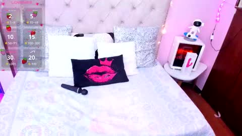 Aileen  online show from 28, 10, 2025