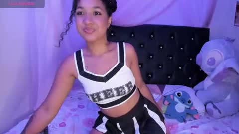 Snapshot of ailen_aria chatting on 12, 6, 2026 ailen and aria online show from 12, 6, 2026