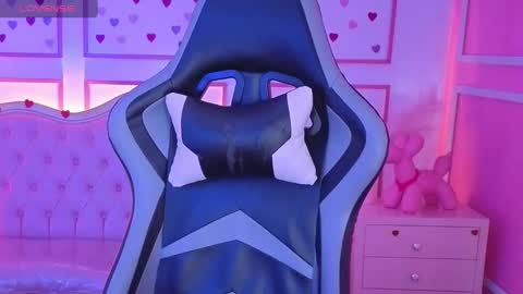 Snapshot of ailen_t_ chatting on 19, 9, 2025 ailen online show from 19, 9, 2025