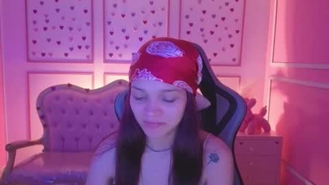 Snapshot of ailen_t_ chatting on 15, 10, 2025 ailen online show from 15, 10, 2025