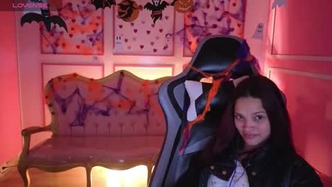 Snapshot of ailen_t_ chatting on 27, 10, 2025 ailen online show from 27, 10, 2025