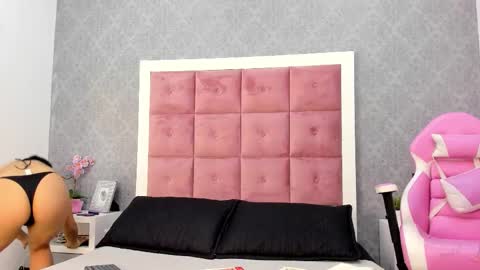 Snapshot of ailenaranda chatting on 24, 11, 2025 Ailen online show from 24, 11, 2025