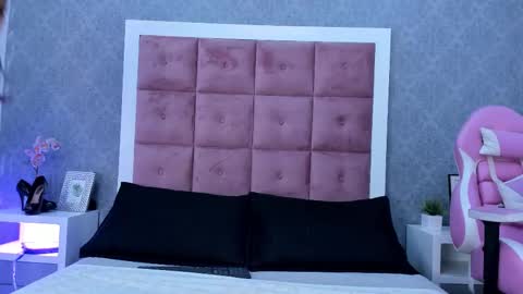 Snapshot of ailenaranda chatting on 28, 11, 2025 Ailen online show from 28, 11, 2025