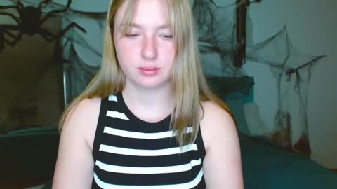 Snapshot of ailissa__fox chatting on 29, 10, 2025 Alisa online show from 29, 10, 2025