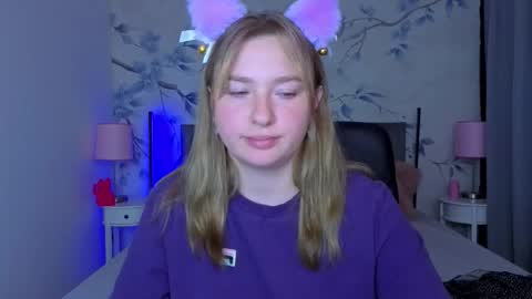 Snapshot of ailissa__fox chatting on 4, 11, 2025 Alisa online show from 4, 11, 2025