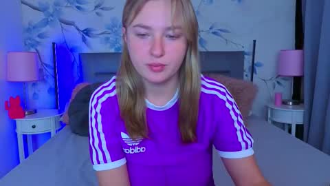 Snapshot of ailissa__fox chatting on 6, 11, 2025 Alisa online show from 6, 11, 2025