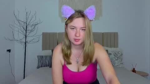 Snapshot of ailissa__fox chatting on 11, 11, 2025 Alisa online show from 11, 11, 2025
