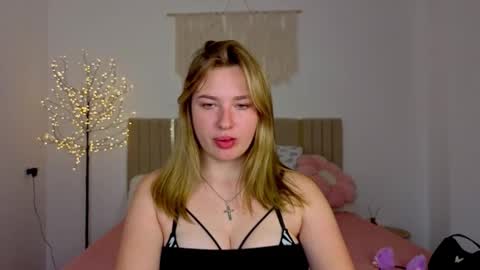 Snapshot of ailissa__fox chatting on 15, 11, 2025 Alisa online show from 15, 11, 2025