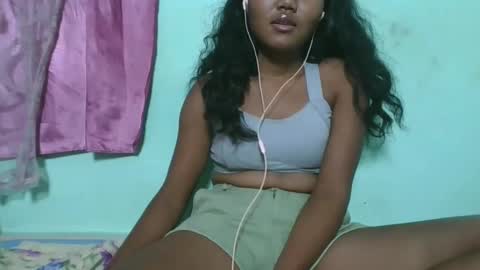 Snapshot of aimeamour chatting on 2, 2, 2025 aimeamour online show from 2, 2, 2025