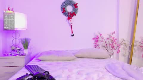 Snapshot of ainara_dolls chatting on 8, 1, 2026 ainara_dolls online show from 8, 1, 2026