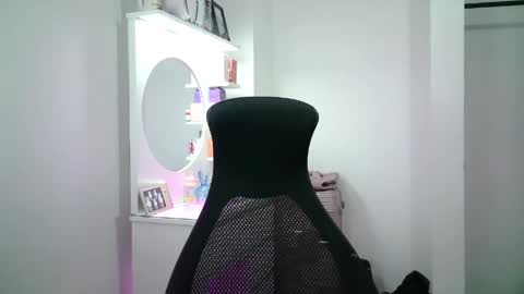 Snapshot of aineangeel chatting on 29, 5, 2026 AINE online show from 29, 5, 2026