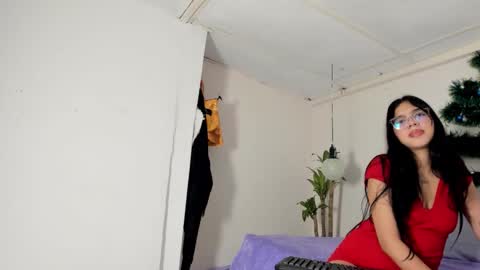 Ainoa  online show from 28, 11, 2025