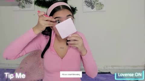 Ainoa  online show from 3, 12, 2025