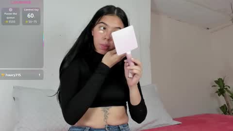 Ainoa  online show from 4, 12, 2025