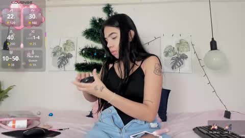 Ainoa  online show from 13, 12, 2025