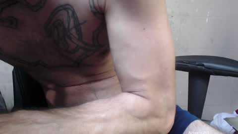 Leo  Airborn  Sir  Daddy online show from 2, 2, 2025