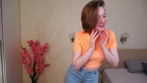 Sofia help me get 50 thumbs up online show from 12, 5, 2026