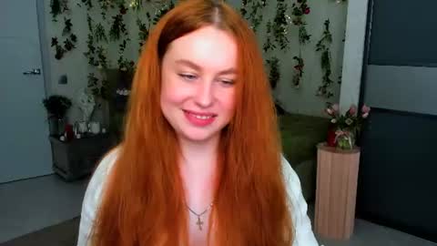 Snapshot of airysilhouette chatting on 2, 7, 2026 Louise online show from 2, 7, 2026