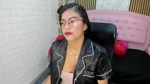 aisha__cambell online show from 12, 2, 2026