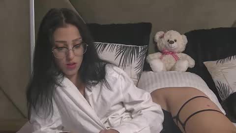 AishaHummer online show from 19, 9, 2025