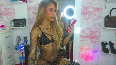 aisha_sex222 online show from 12, 11, 2025