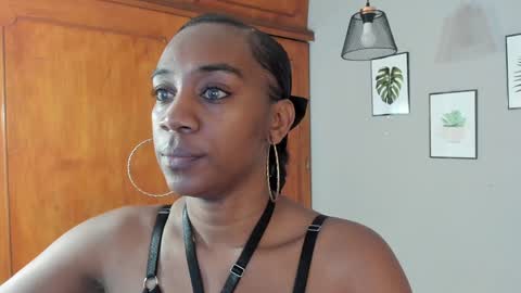 Aisha online show from 12, 1, 2025
