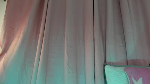 Aisha online show from 11, 3, 2025