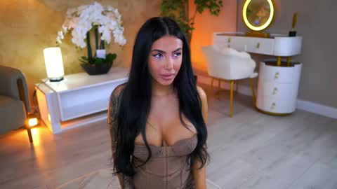 Snapshot of aishaadevoe chatting on 29, 10, 2025 Maddy online show from 29, 10, 2025