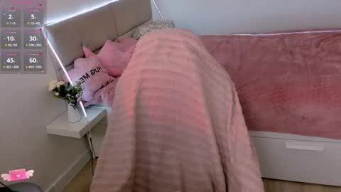 Snapshot of aishaaysitt chatting on 19, 9, 2025 Aisha online show from 19, 9, 2025